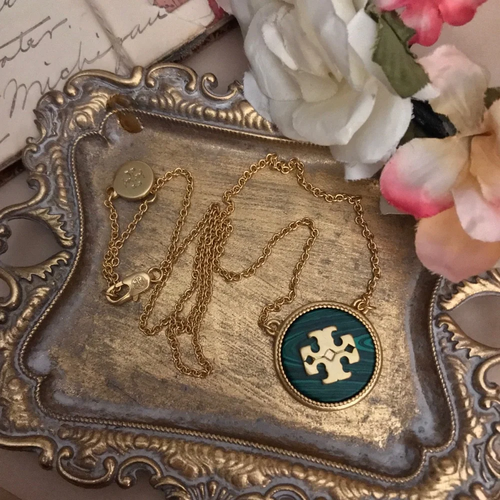 Tory Burch • Green Semiprecious Stone Logo Set